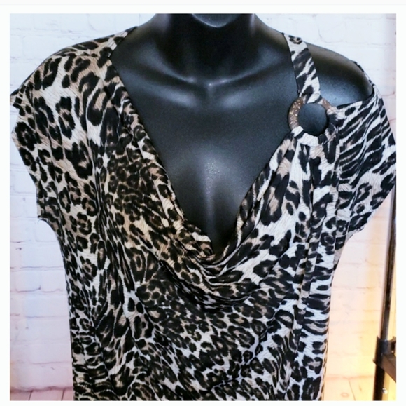 Leopard Print Top - Picture 3 of 5